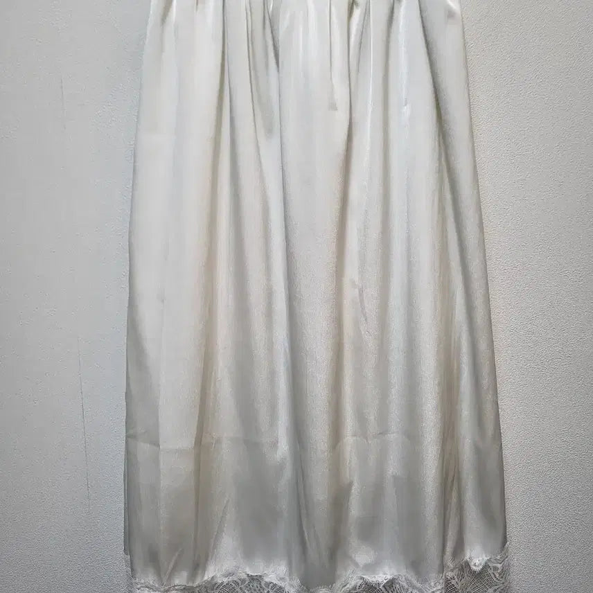 [BUNJANG] White Lace Silky Long Skirt / 82401 화이트 레이스 스커트 실키