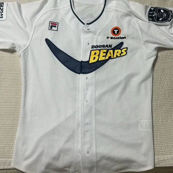[BUNJANG] Doosan Bears Fila 30th Anniversary Authentic Half-Moon Jersey (Jeong Soo-bin Marking) / 두산 베어스 휠라 30주년 반달 유니폼 정수빈마킹