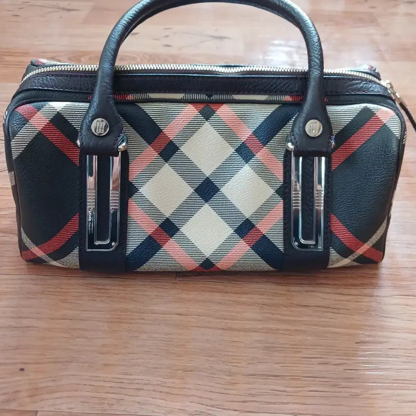 [BUNJANG] Daks Check Pattern Leather Shoulder Bag / 닥스 체크 무늬 가방