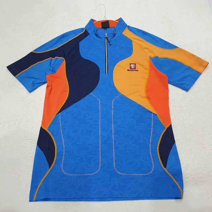 [BUNJANG] Blackyak Color-Block Functional Half-Zip Short-Sleeve T-Shirt Size 95 / 블랙야크 배색 기능성 반집업 반팔티 95