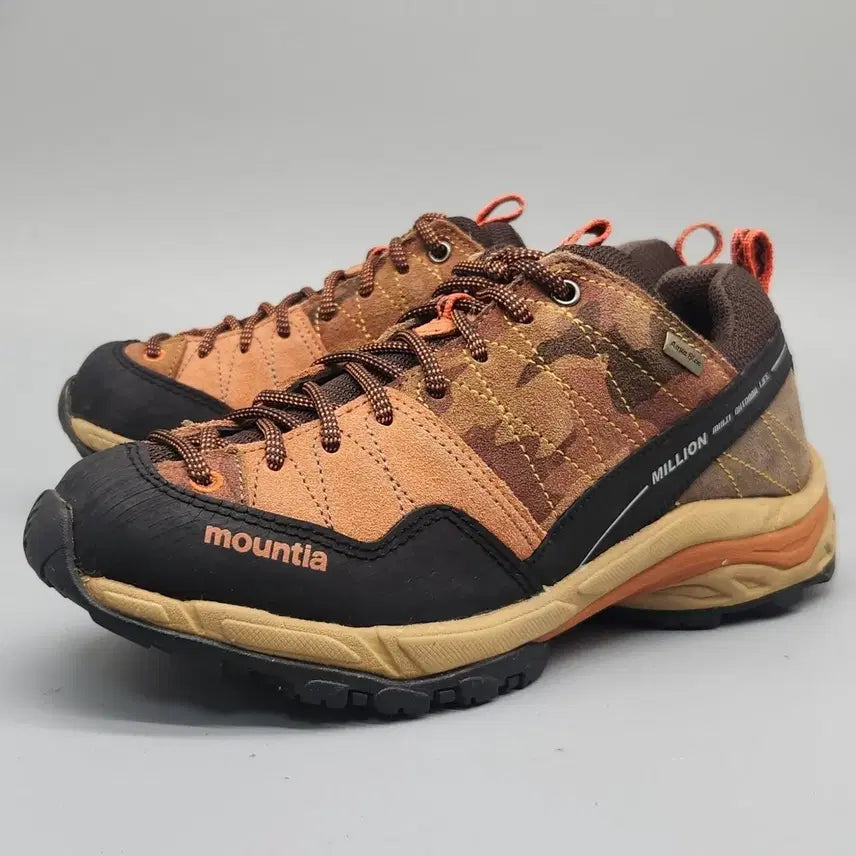 [BUNJANG] Mountia Million Hiking Boots / q 마운티아 밀리언 등산화 245