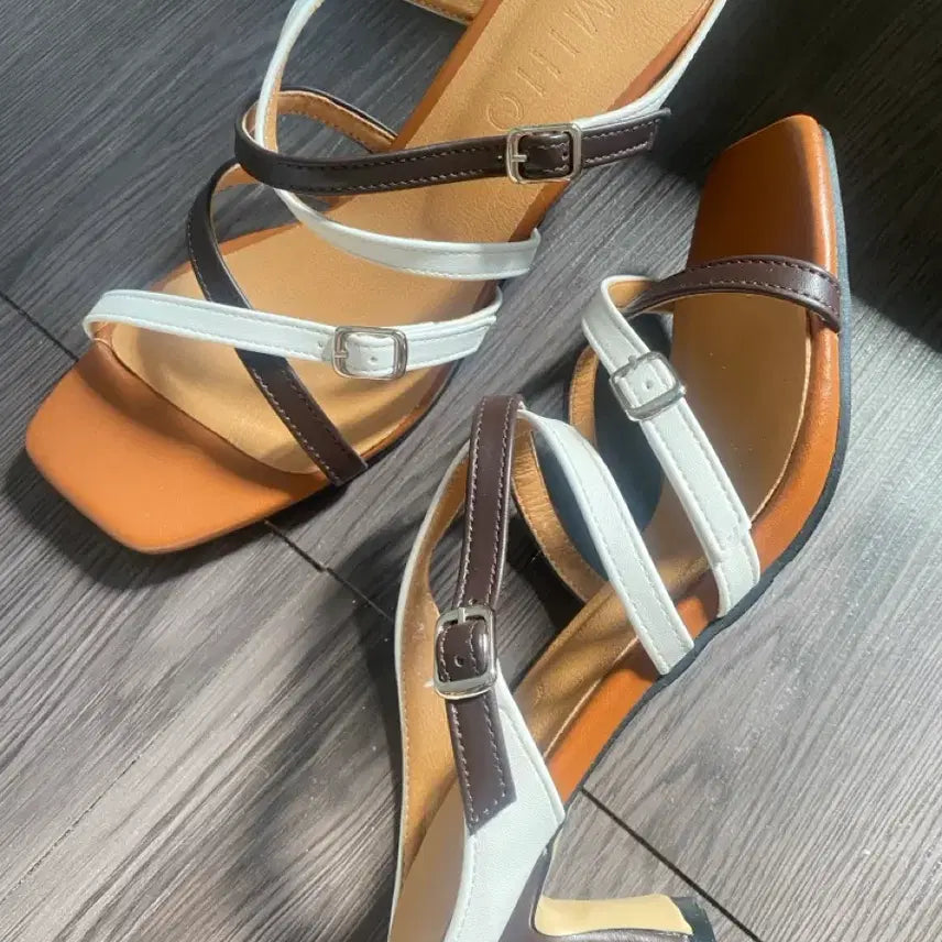 [BUNJANG] Miho Strap Sandals Brown/White (240-245) / 미호 스트랩 샌들 브라운/화이트(240-245)