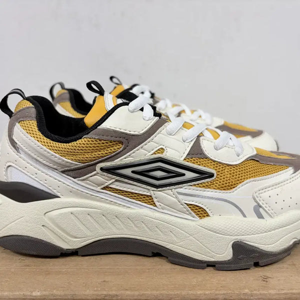 [BUNJANG] Umbro Women's Sneakers Size 240 / 엄브로 여성 운동화 240