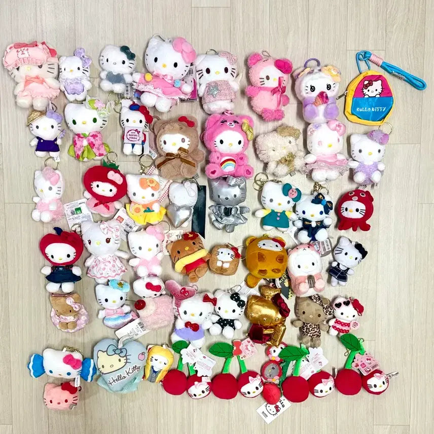 [BUNJANG] Hello Kitty Plush Doll Keychain / hello kitty 헬로키티 인형뽑기열쇠가방고리키링인형keyring(개당
