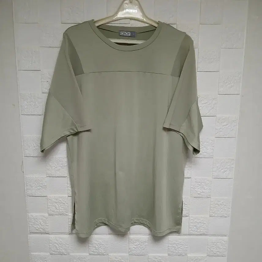 [BUNJANG] Cindy Short Sleeve T-Shirt / 신디 반팔 티셔츠, 프리