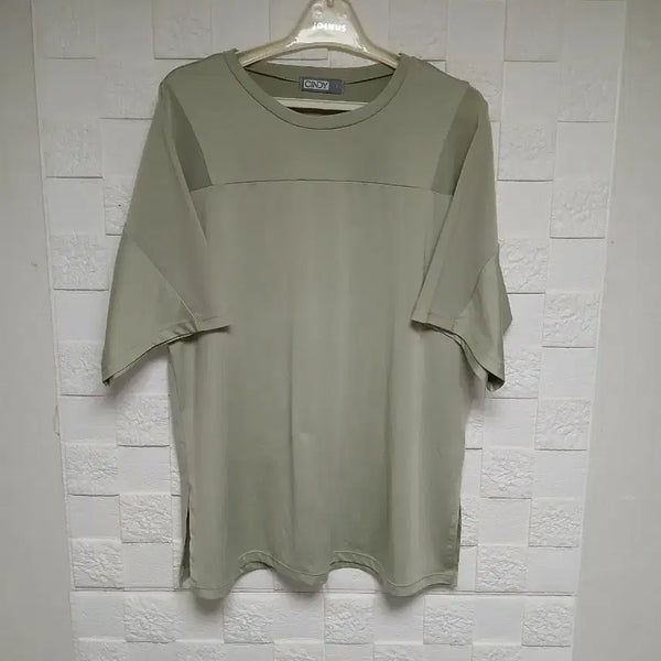 [BUNJANG] Cindy Short Sleeve T-Shirt / 신디 반팔 티셔츠, 프리