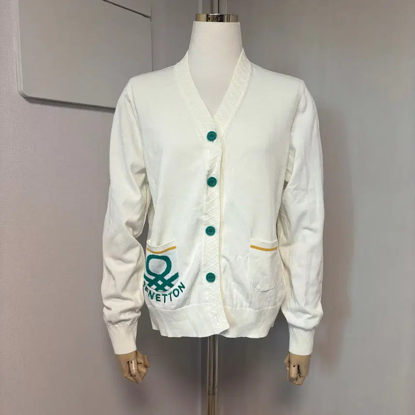 [BUNJANG] Benetton Rayon Blend Cardigan / 25년 베네통 레이온 혼방 가디건