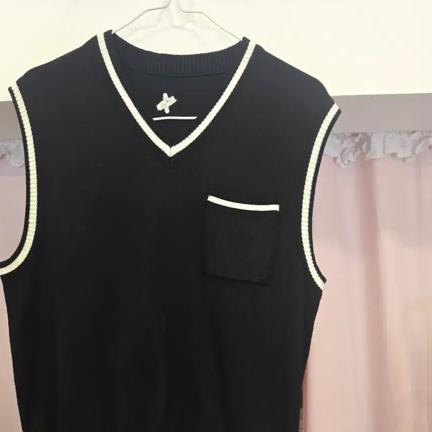 [BUNJANG] BAPE Patch Knit Vest / 베이프패치니트베스트