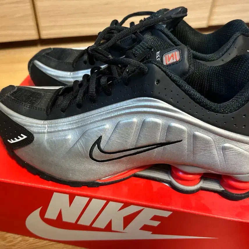 [BUNJANG] Nike Shox R4 Metallic Silver Red / 나이키 샥스 메탈릭 실버 270