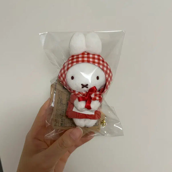 [BUNJANG] Miffy Strawberry Check Red Mascot Keychain / 미피 딸기 체크 레드 마스코트 마코 키링