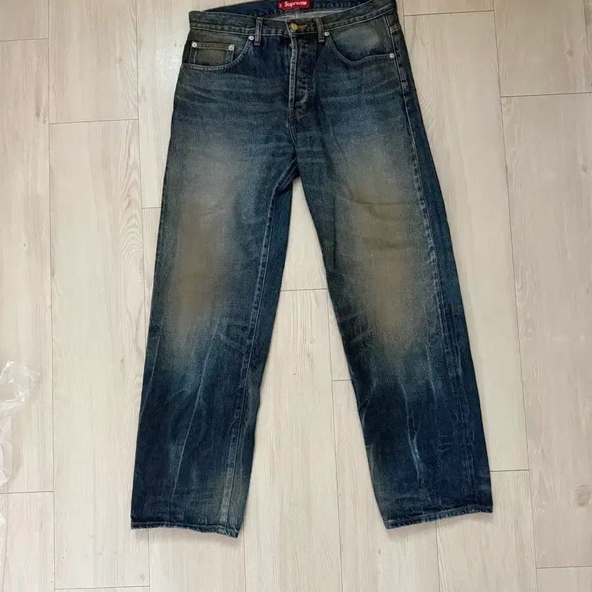 [BUNJANG] Supreme 25ss Distressed Selvedge Indigo Jeans / [30]25ss 슈프림 디스트레스드 셀비지 인디고