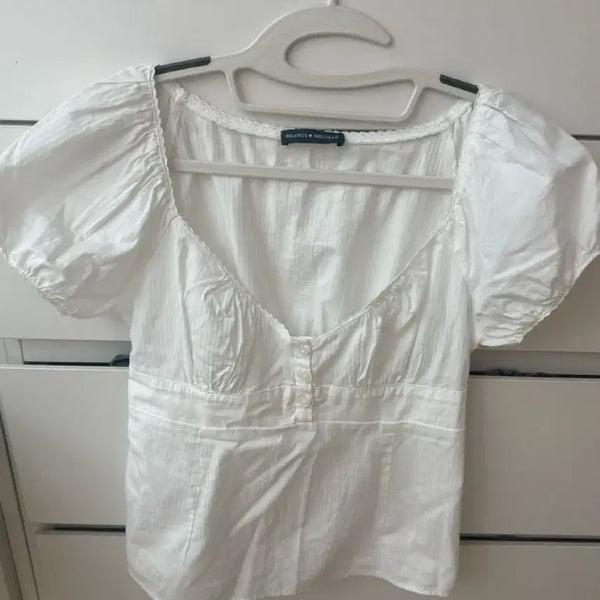 [BUNJANG] Brandy Melville Blouse - New Condition / 브랜디멜빌 블라우스 새상품