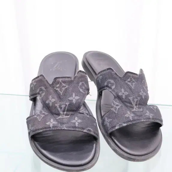 [BUNJANG] Louis Vuitton LV Oasis Mule Slippers / 루이비통 LV 오아시스 뮬 슬리퍼 1AC69B