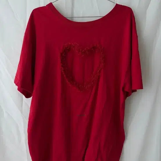 [BUNJANG] DongEun Oversized Red Heart T-Shirt / 동은 오버사이즈 하트 티셔츠