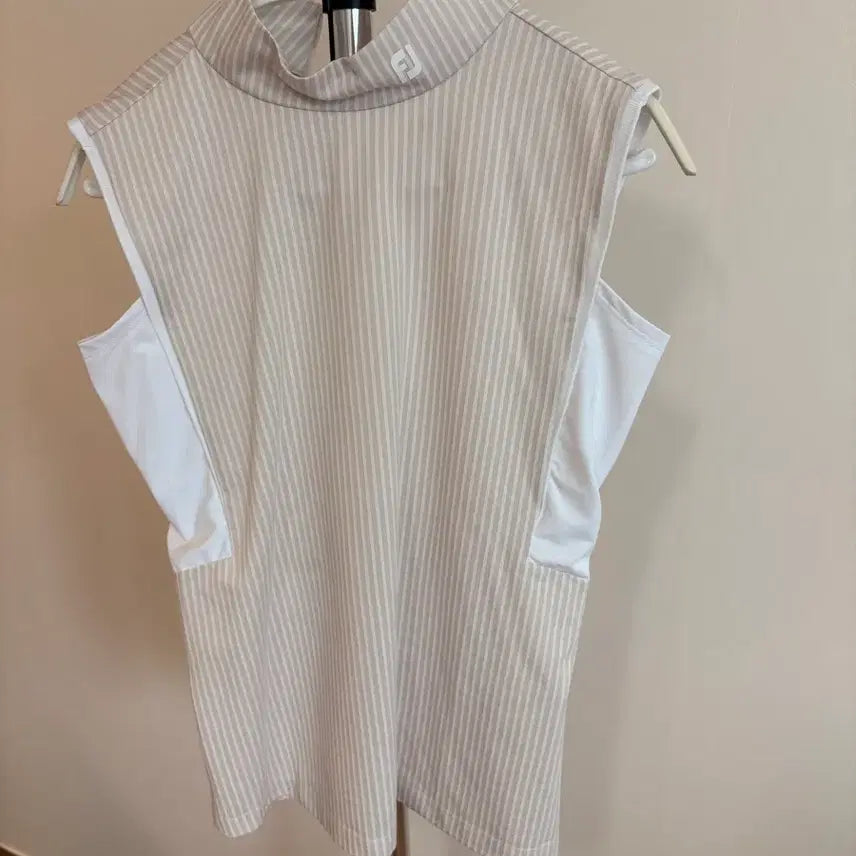 [BUNJANG] FootJoy Sleeveless Golf Top Beige Stripe Size S / [S] 풋조이 민소매 상의