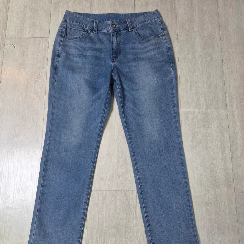 [BUNJANG] Guess Women's Jeans (Size 32) / (상태최고)게스 여성청바지(32)