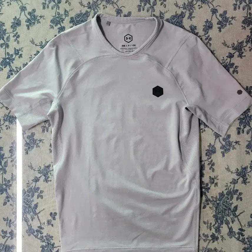 [BUNJANG] Under Armour HeatGear Compression Short Sleeve Shirt (Authentic) / 언더아머 컴프레이션 히트기어 반팔(정품)