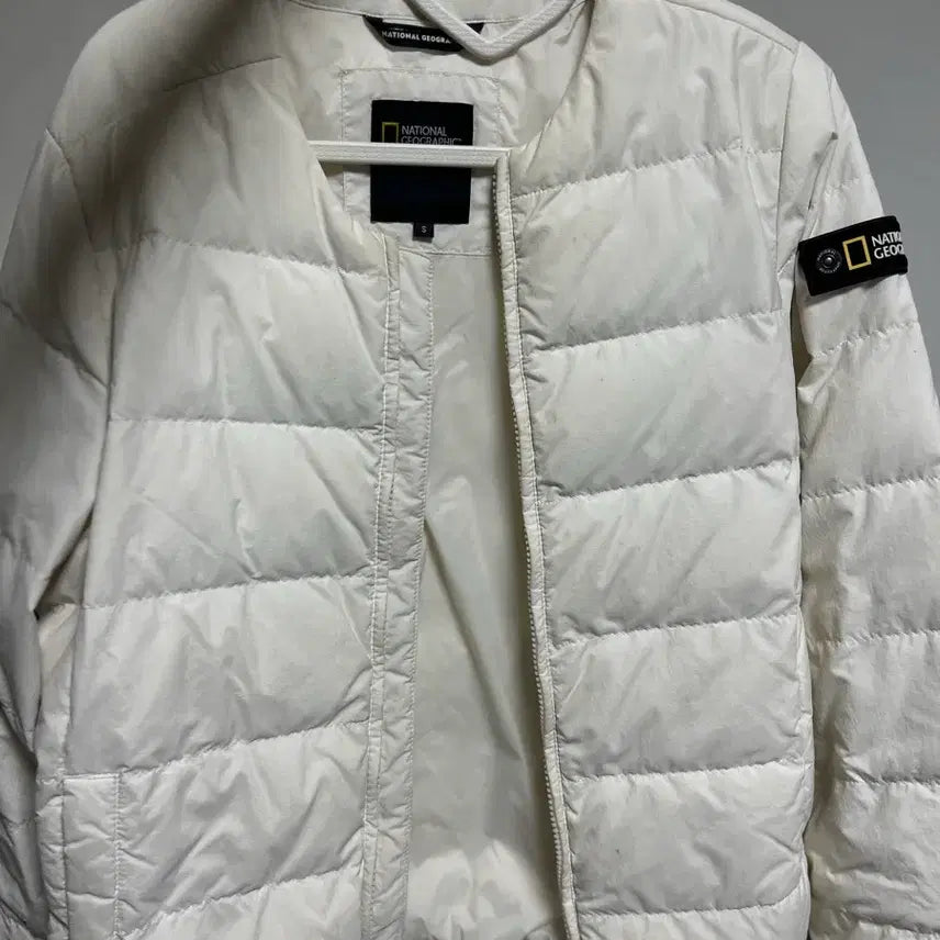[BUNJANG] National Geographic Lightweight Padded Jacket Ivory / 네셔널 경량패딩