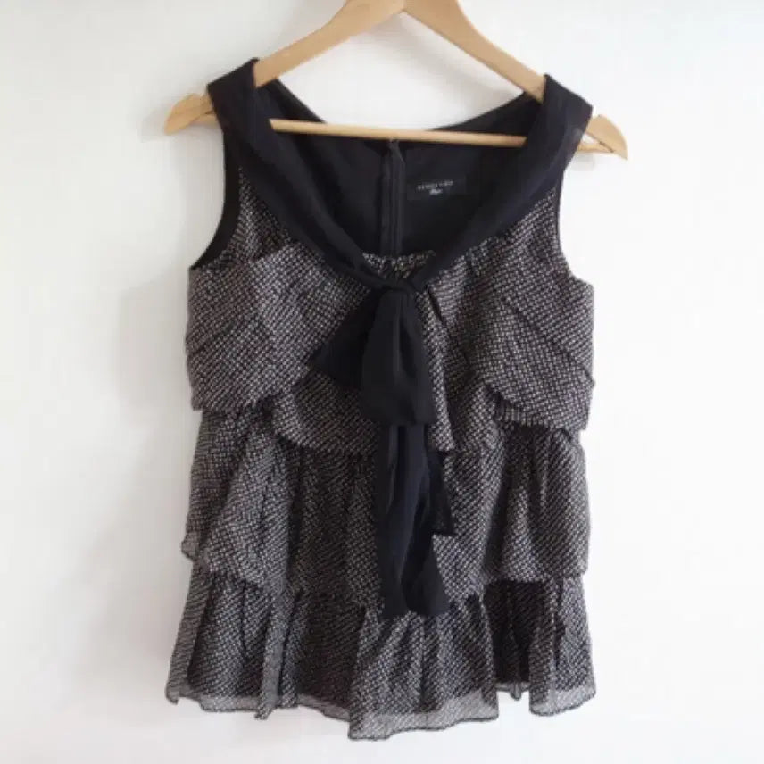 [BUNJANG] Lennybon Pérés Dot Frill Silk Blouse / 레니본 도트 프릴 블라우스 실크 쁘레쥬