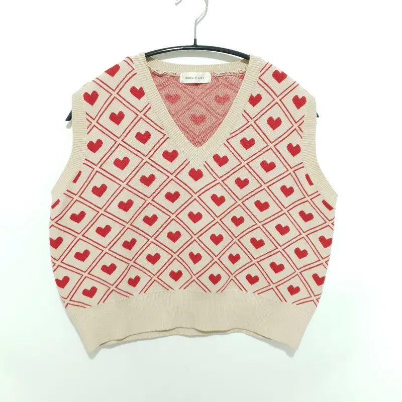 [BUNJANG] Bru & Judy Heart Knit Crop Vest / 부루앤쥬디 하트 니트 크롭 조끼 F_M2607