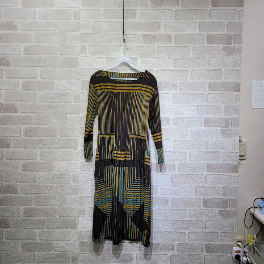 [BUNJANG] Pleated One-Piece Dress (Free Size) / ㅎ1020 플리츠 원피스 F