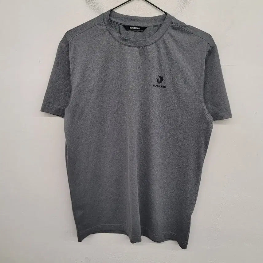 [BUNJANG] Blackyak Functional T-Shirt (Size M) / [95/M] 블랙야크 기능성 반팔티 티셔츠