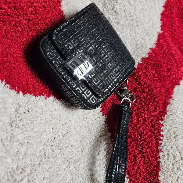 [BUNJANG] Givenchy Cushion Pouch Black / 지방시 쿠션 파우치