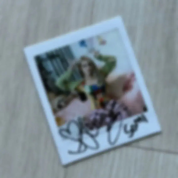 [BUNJANG] Jeon Somi Signed Polaroid Photocard / 전소미 친필 폴라 판매