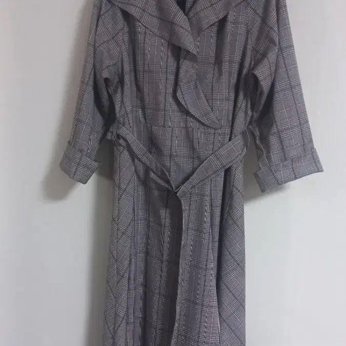 [BUNJANG] Romistory Wedding Guest Dress Checkered Pattern Belted Midi Dress / 로미스토리 하객룩원피스 프리 새상품