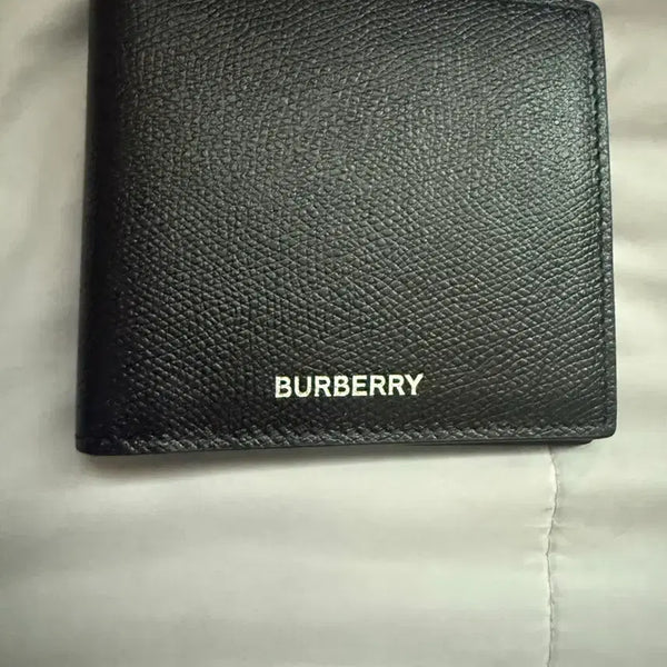 [BUNJANG] Burberry Bifold Wallet / 버버리 반지갑 팝니다