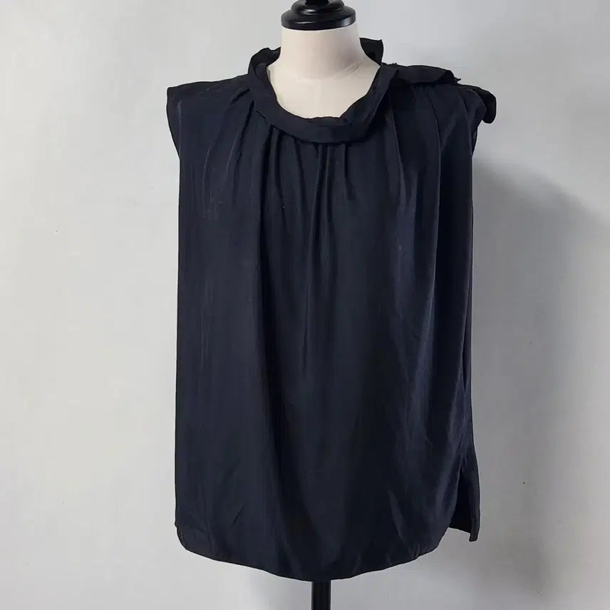 [BUNJANG] TIME Black Shirring Sleeveless Blouse Size 55 / 타임 블랙 셔링 민소매 블라우스 55