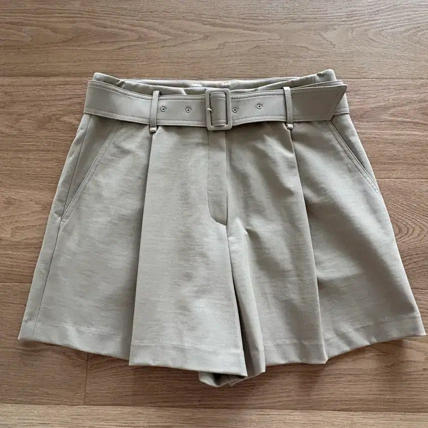 [BUNJANG] ORR Belted Pintuck Shorts L / 오르 ORR 벨티드 핀턱 반바지 L