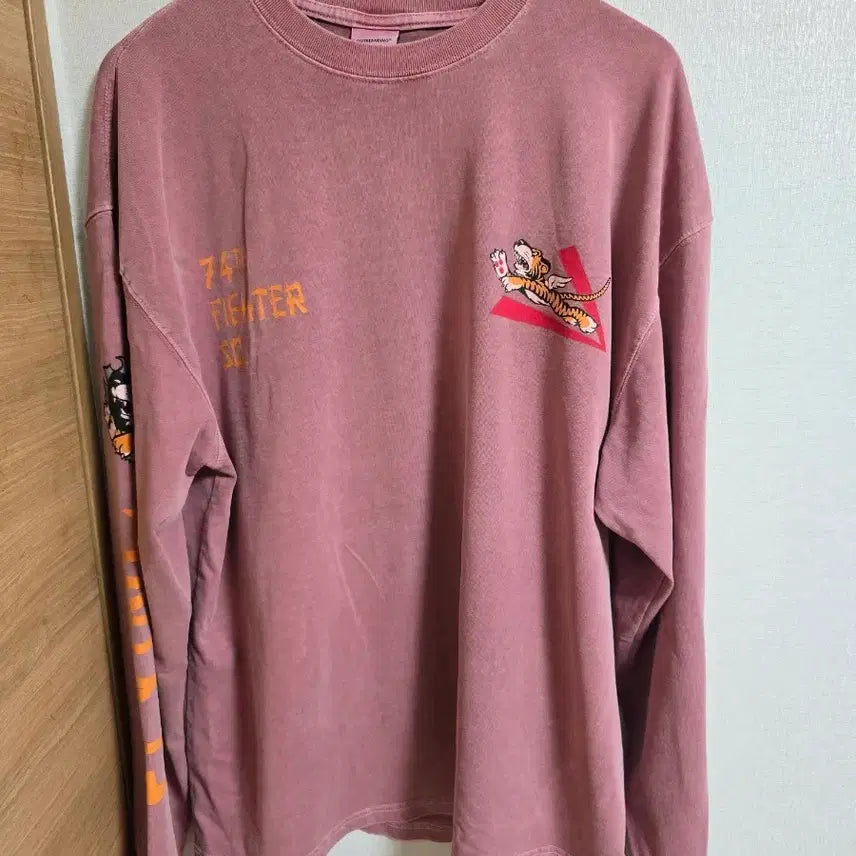 [BUNJANG] Outstanding Long Sleeve T-Shirt / 아웃스탠딩 롱슬리브 긴팔 M