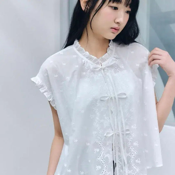 [BUNJANG] Celitails Embroidered Frill Blouse / CELITAILS 자수 프릴 블라우스 (FREE) 정가 14.8만