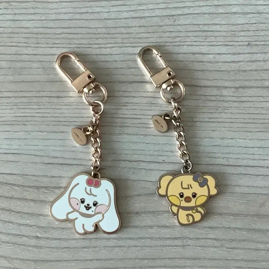 [BUNJANG] IVE MiniBr Cherryny Nariny Metal Keyring / 현물 없음) 아이브 미니브 체리니 나리니 메탈 키링 각각 판매해요 !!