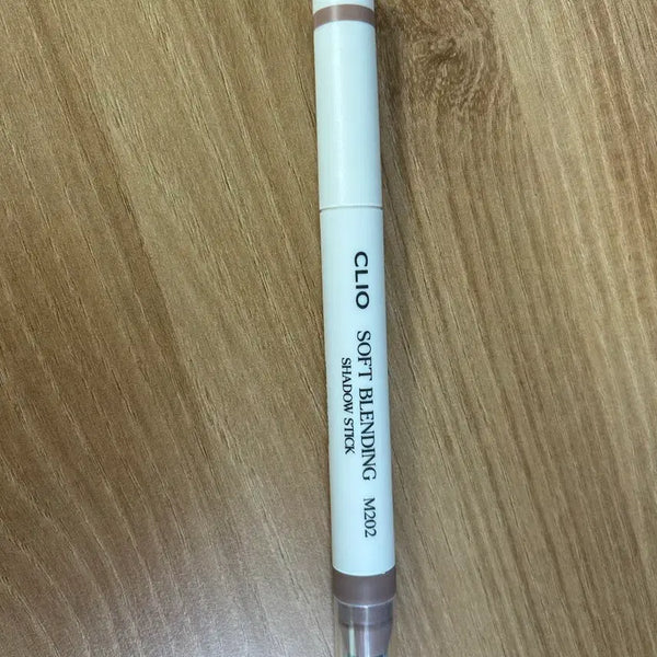 [BUNJANG] CLIO Soft Blending Shadow Stick (Gray Page) / 클리오 소프트 블렌딩 섀도우 스틱 그레이퍼지
