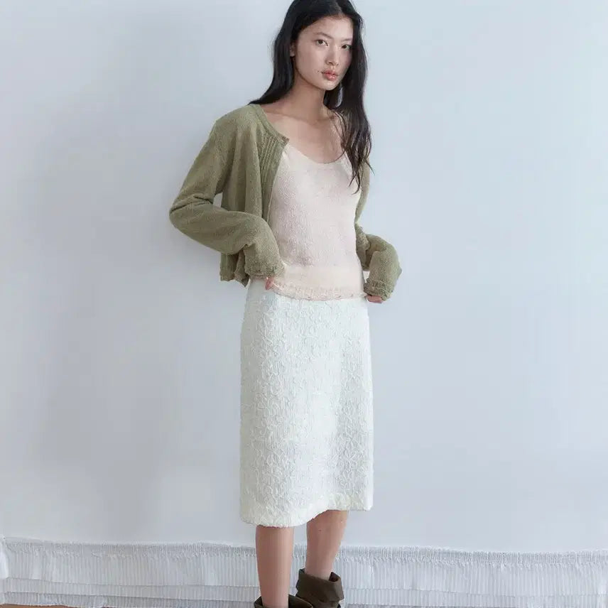 [BUNJANG] Auro Jacquard Flower Midi Skirt / 아우로 자가드 플라워 스커트