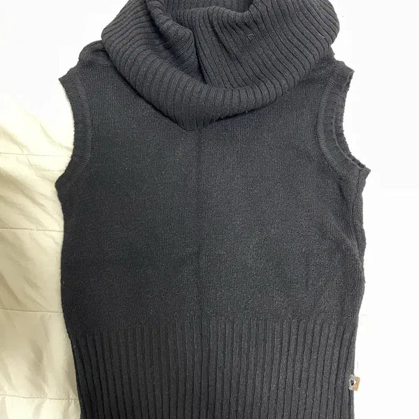 [BUNJANG] Turtleneck Knit Sleeveless Top / 터틀넥 니트 슬리브리스