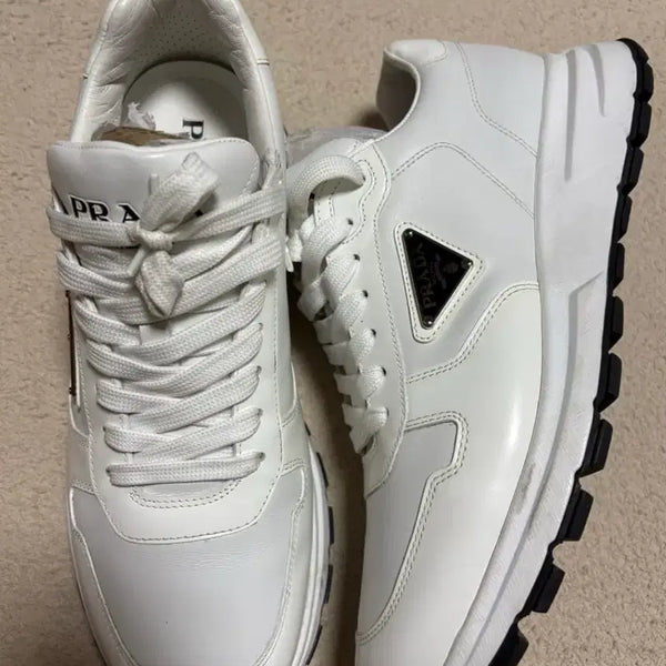 [BUNJANG] Prada Men's Triangle Logo Sneakers / 프라다 삼각로고 남성 스니커즈 신발