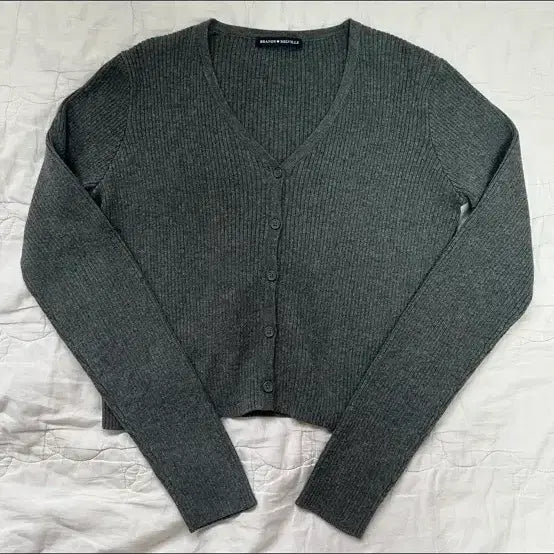 [BUNJANG] Brandy Melville Charcoal Cardigan / 브랜디멜빌 차콜 가디건