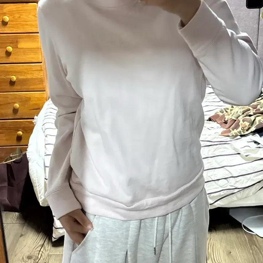 [BUNJANG] A.P.C. Strawberry Milk Sweatshirt / A.P.C. 딸기 핑크 우유 맨투맨