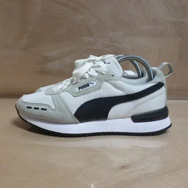 [BUNJANG] Puma R78 White Sneakers / 후루룩구제2 245 푸마 r78 화이트 운동화 스니커즈 260824
