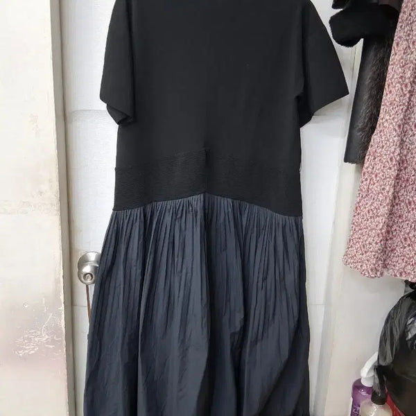 [BUNJANG] System Black Pleated Long Dress One Size / 시스템   블랙 플리츠 원피스  프리사이즈