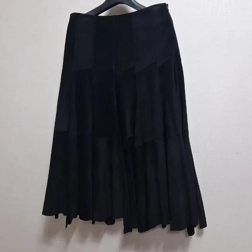[BUNJANG] Genuine Suede Patchwork Long Skirt - Black / 천연가죽/상태최상] 블랙 리얼 돈피 스웨이드 조각 패턴 롱스커트 (55추천/26~27인치)