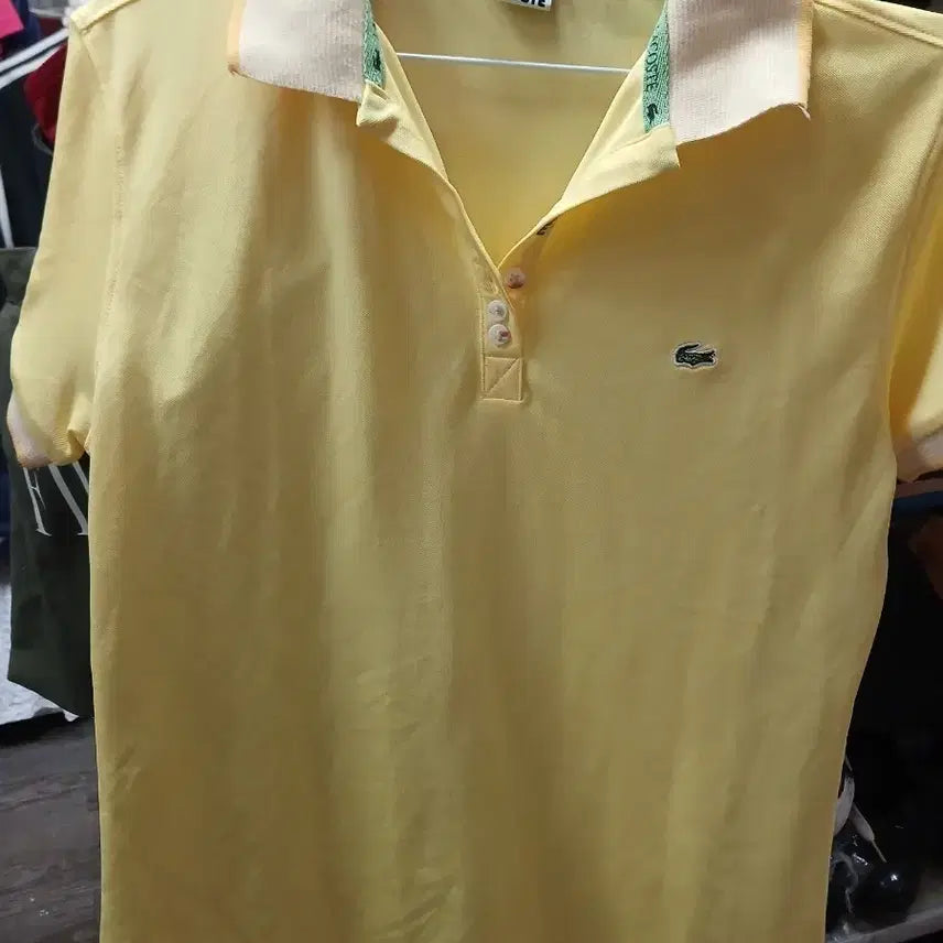 [BUNJANG] Lacoste Yellow Collar T-shirt Size 66 / 라코스테 카라티 옐로우 66