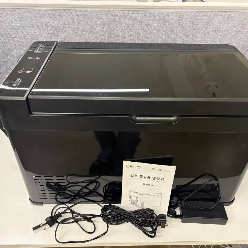 [BUNJANG] BILTON All Black Limited Edition Camping Refrigerator / 빌톤 캠핑용 냉장고