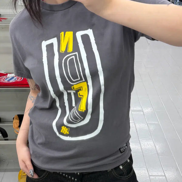 [BUNJANG] UNDEFEATED Graphic Short Sleeve T-Shirt / (S) 언디피티드 그래픽 반팔 티셔츠