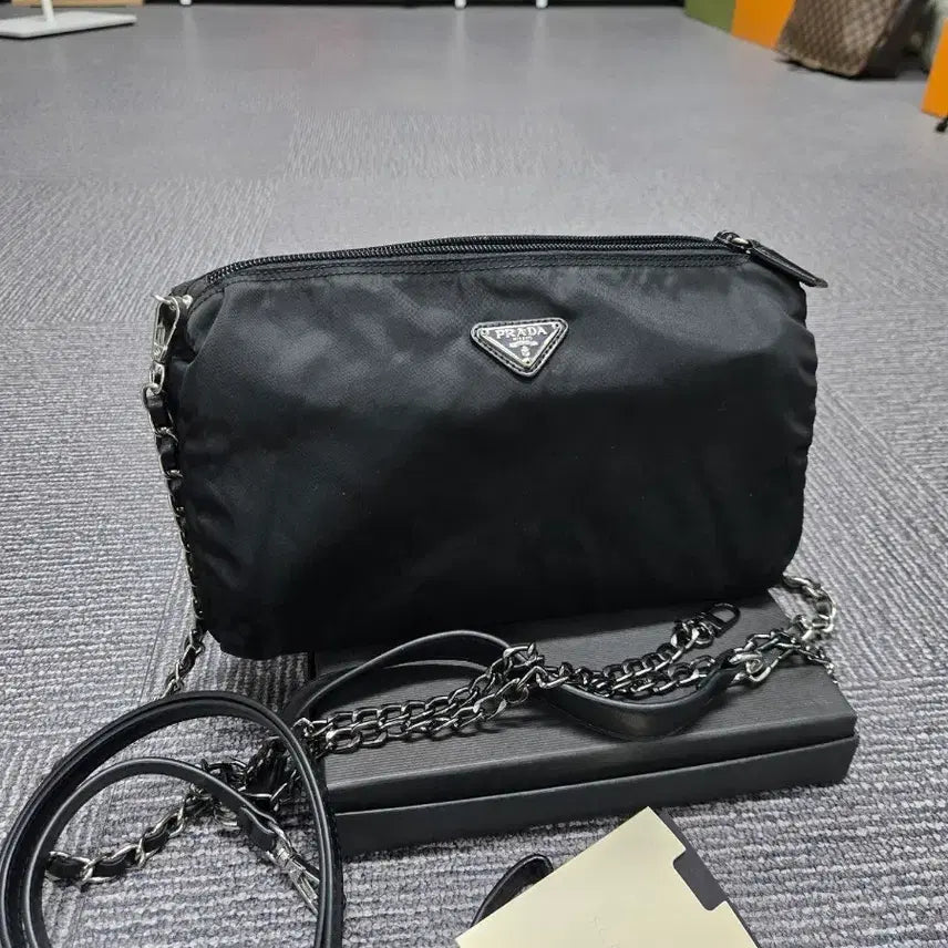 [BUNJANG] Prada Saffiano Leather Shoulder Bag / [특가][정품] 프라다 사피아노 숄더백