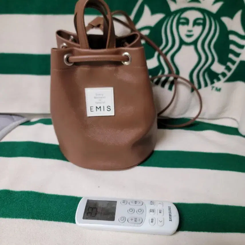 [BUNJANG] Emis Leather Bucket Bag Brown / 이미스  버킷 백백 브라운