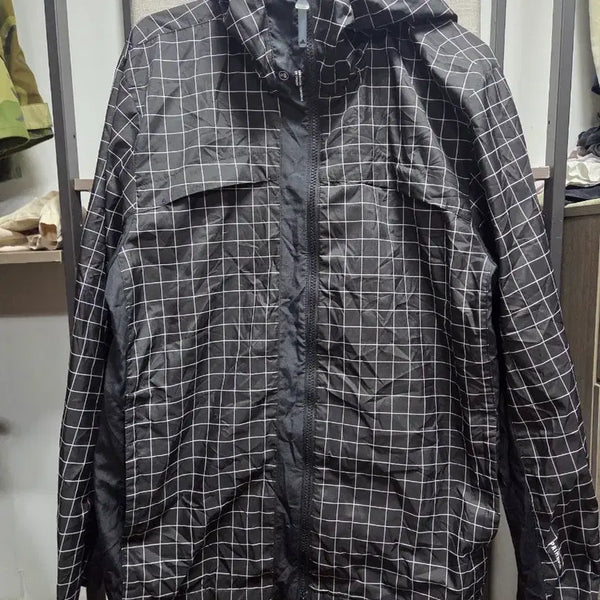 [BUNJANG] Adidas Plaid Hooded Windbreaker / 아디다스격자무늬 후드 바람막이